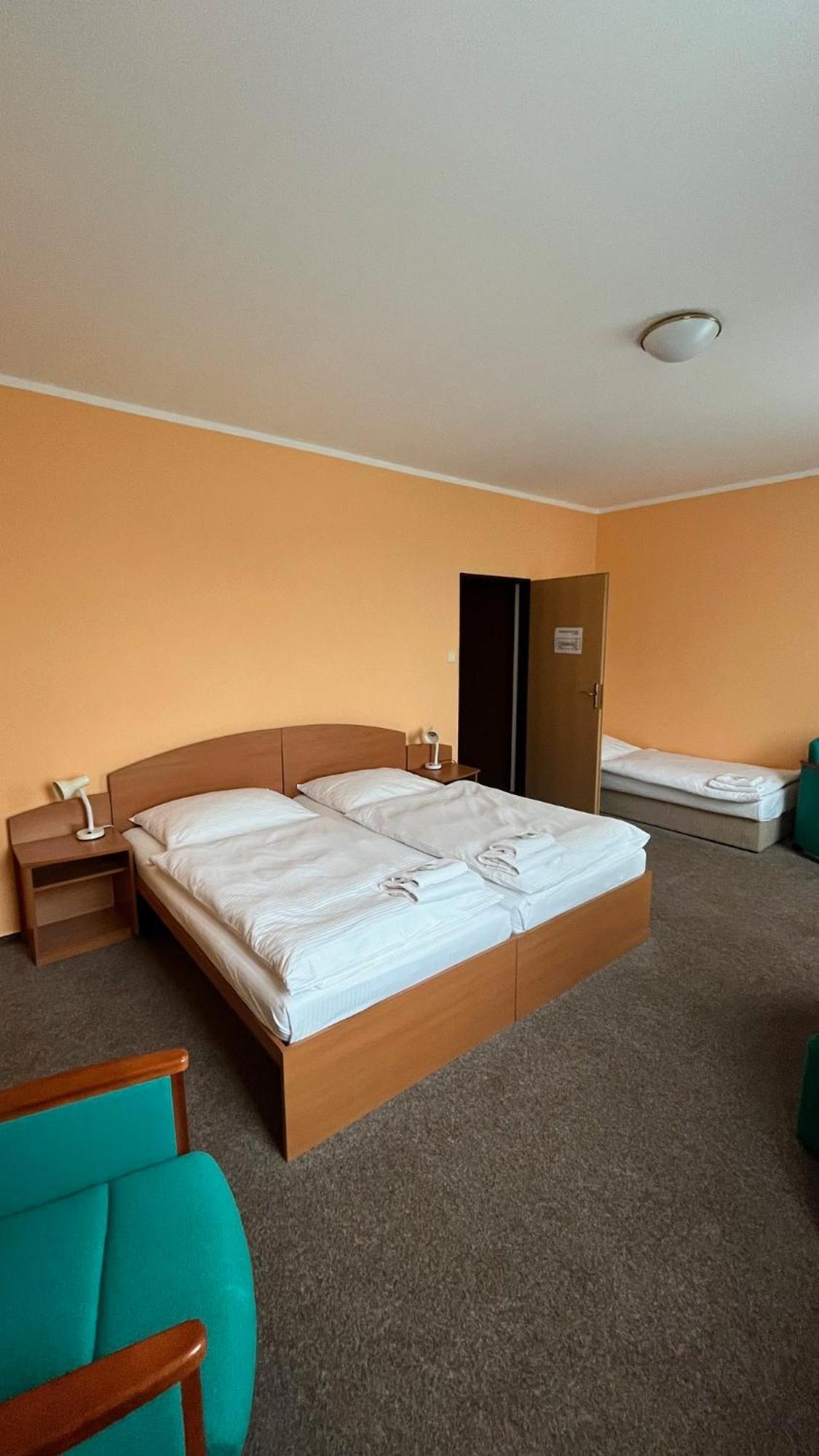 Grandhotel Нови-Бор Екстер'єр фото