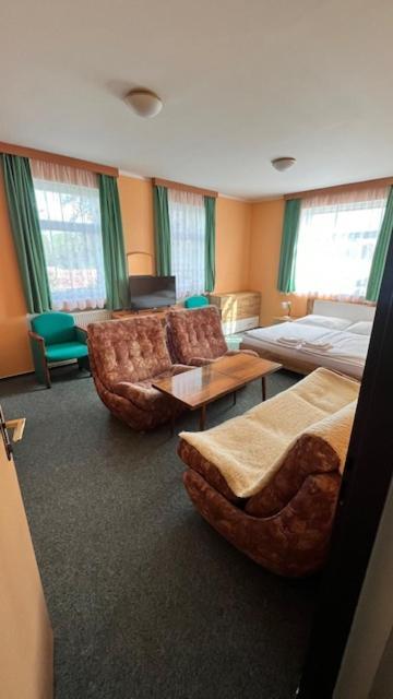 Grandhotel Нови-Бор Екстер'єр фото