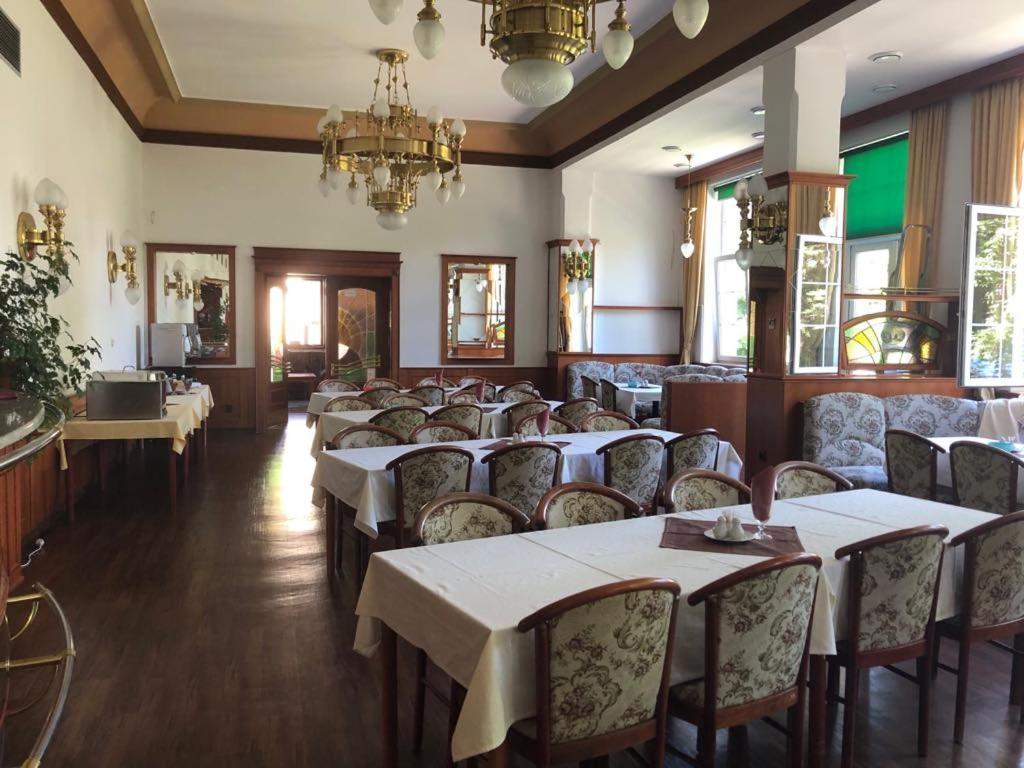 Grandhotel Нови-Бор Екстер'єр фото